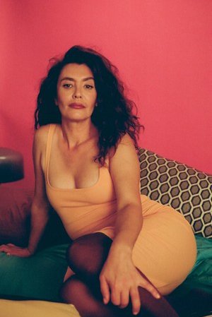 Nice Legs Latina Milf Anal - Free Latina Porn Pics